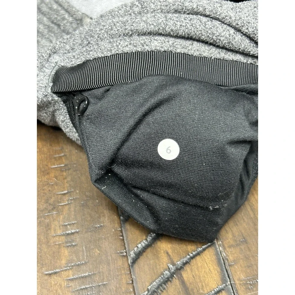 Lululemon Gray Asymmetrical Zip Funnel Neck Fleece Jacket‎ Womens 6 Moto Style